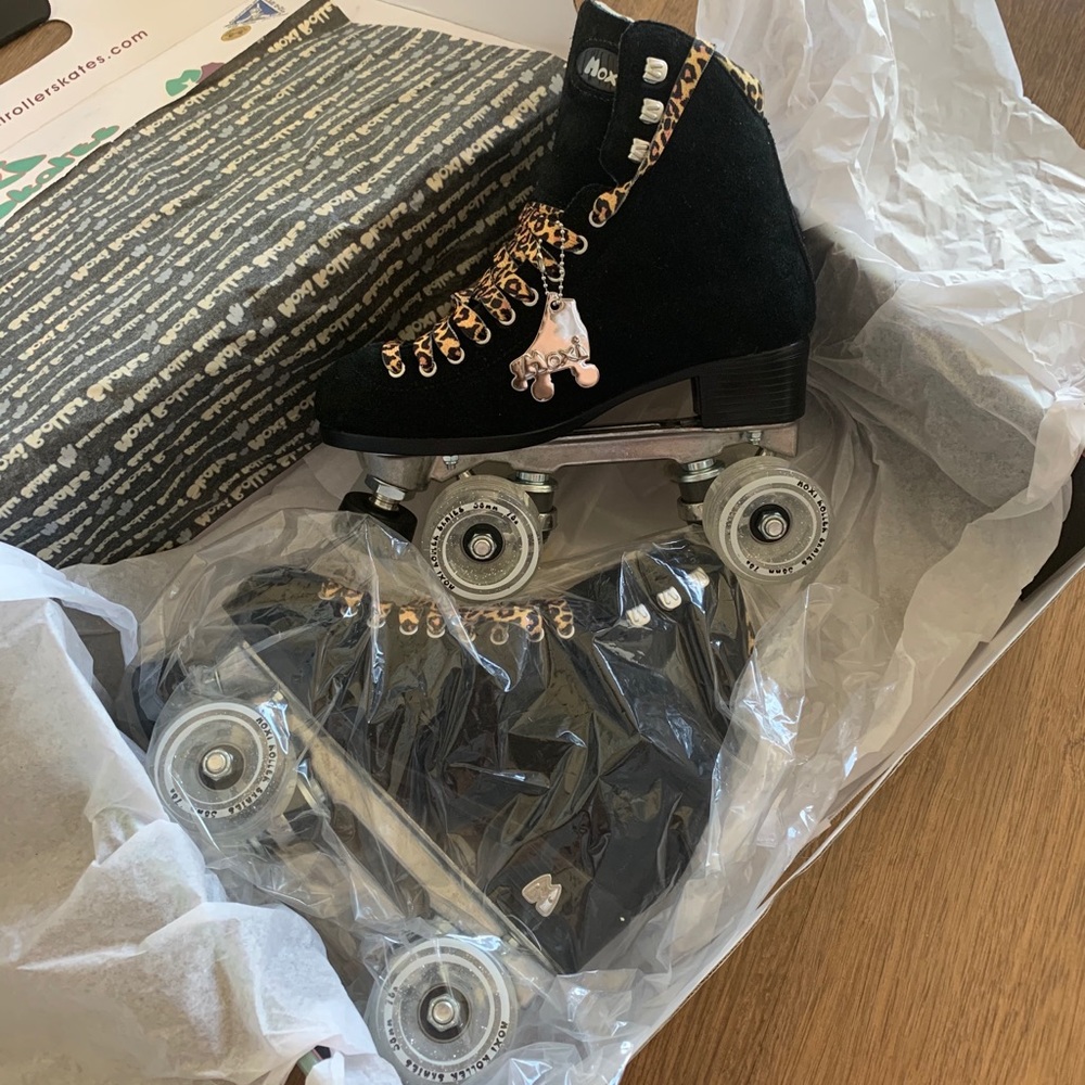 MOXI Panther Roller Skates Size 4 (Women’s 5-5.5)